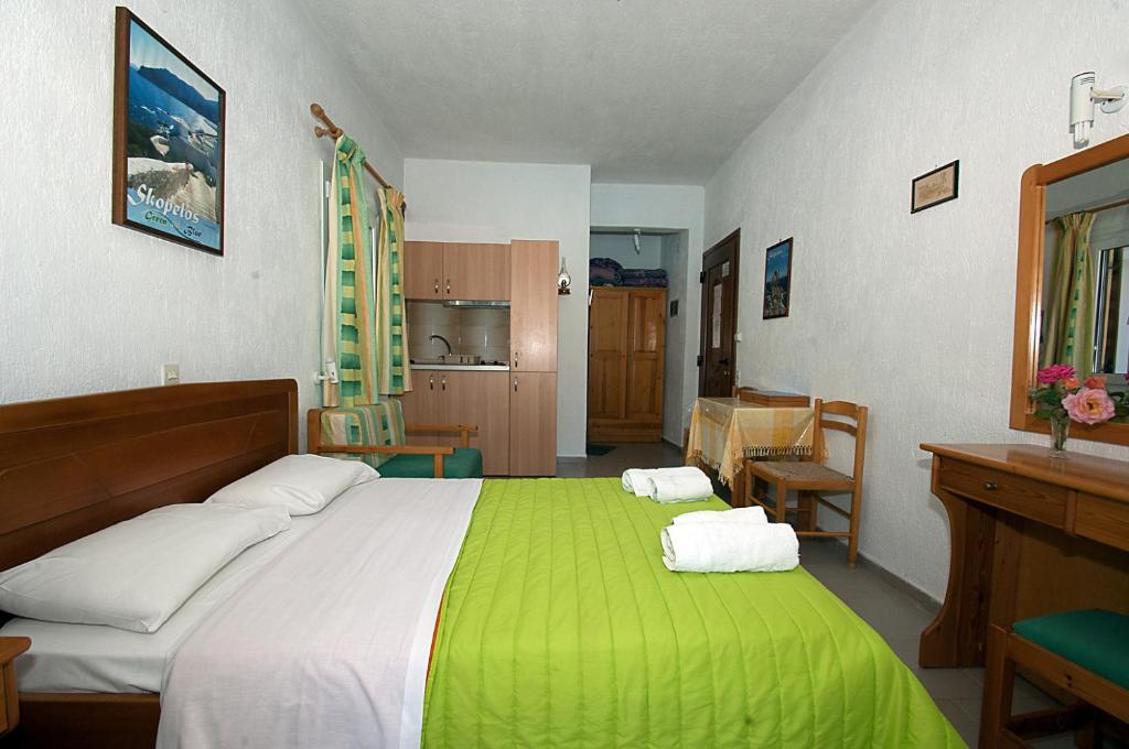 Pegasus Apartments Stafylos Habitación foto