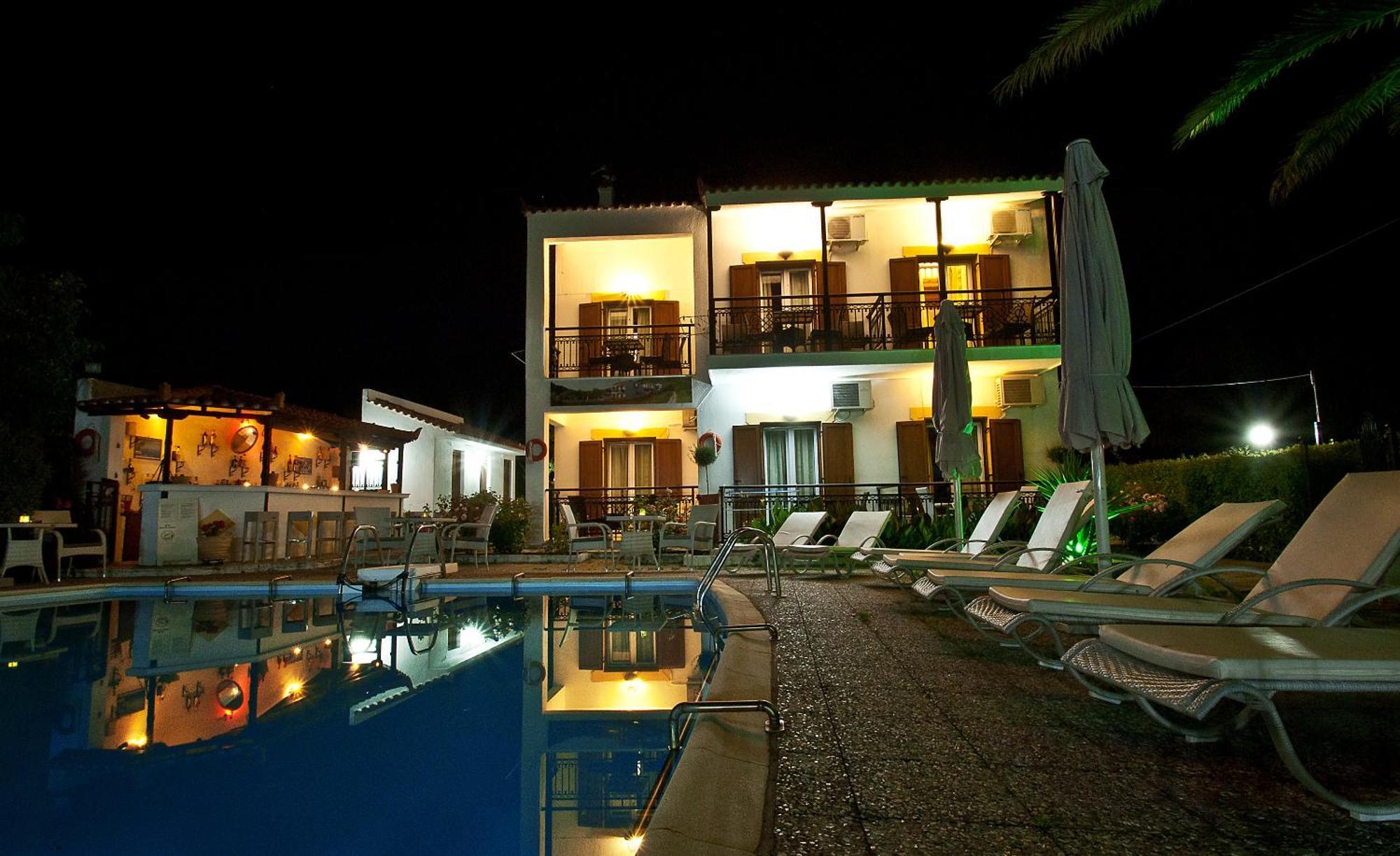 Pegasus Apartments Stafylos Exterior foto
